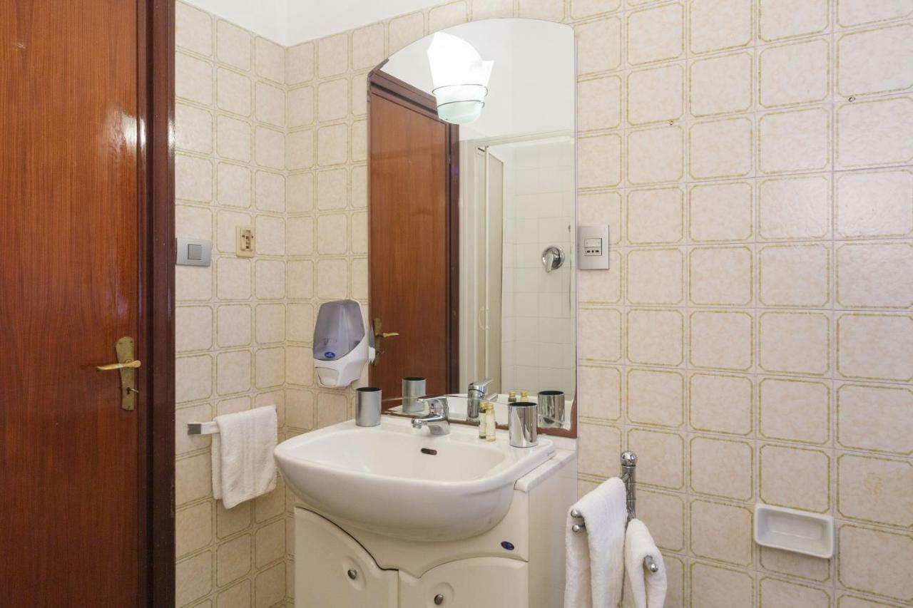 Apartament Casa Anna Sea view, Pool, Parking&wifi Rapallo Zewnętrze zdjęcie